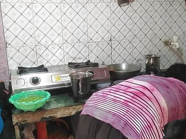 Brother in Law Left Sister in Law in the Kitchen While Cooking (Kajal Bhabhi X)