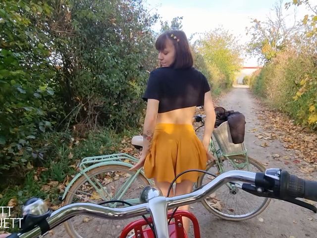 Bicycle Fuck Tour with My Girlfriend - Uncut!! (Bett Duett)