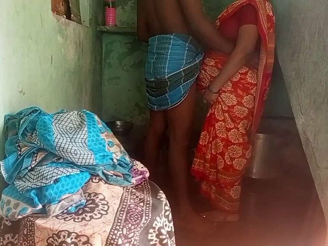 Tamil Wife and Husband Have Real Sex at Home (Priyanka priya)