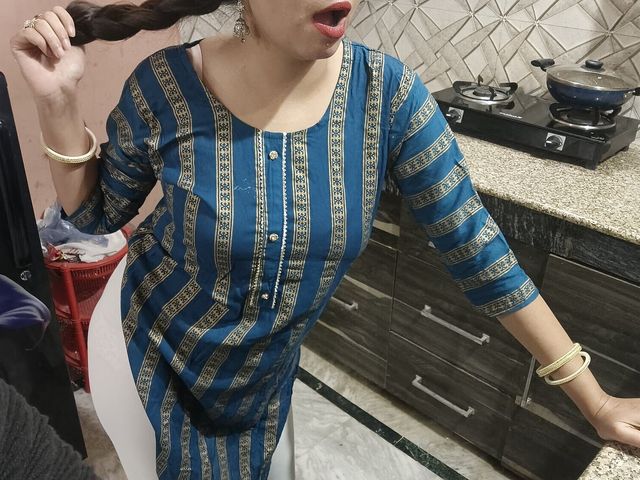 Stepmom Seduces Her Stepson for the Hardcore Fucking in the Hot Kitchen in Hindi (Saara Bhabhi)