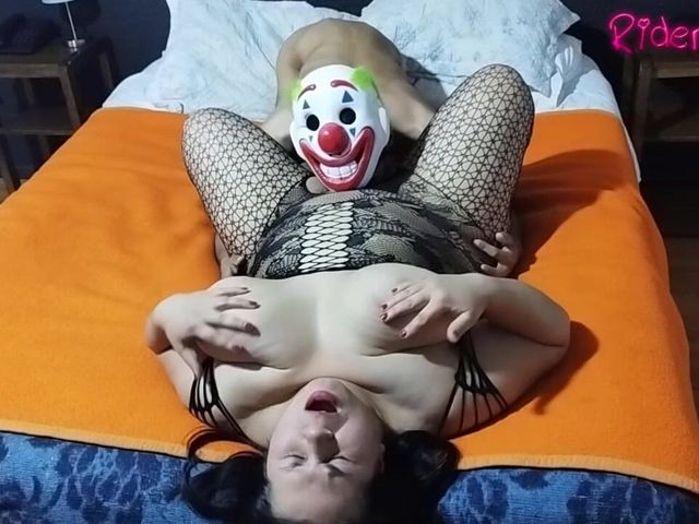 Chubby Records His Wife on Halloween with a Young Man and Warms up by Licking Her Pussy (Mommy's fantasies)