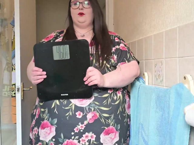 January 2024 Weigh in Part 1 (SSBBW Lady Brads)