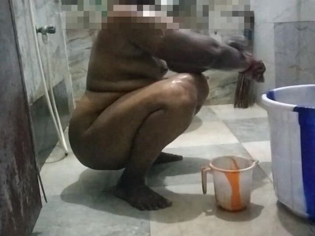 Indian Tamil Maid Bathing Infront of Owner (Benita sweety)