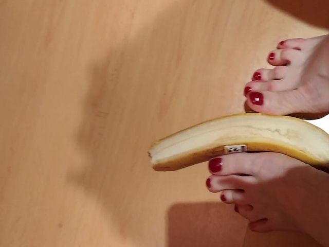 Footjob Red Toes Banana Crash (BadAss Bitch)