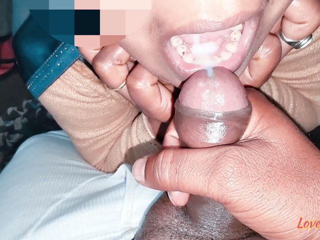 Bhabhi Took the Entire Cumshot in Her Mouth and Swallowed All the Cum