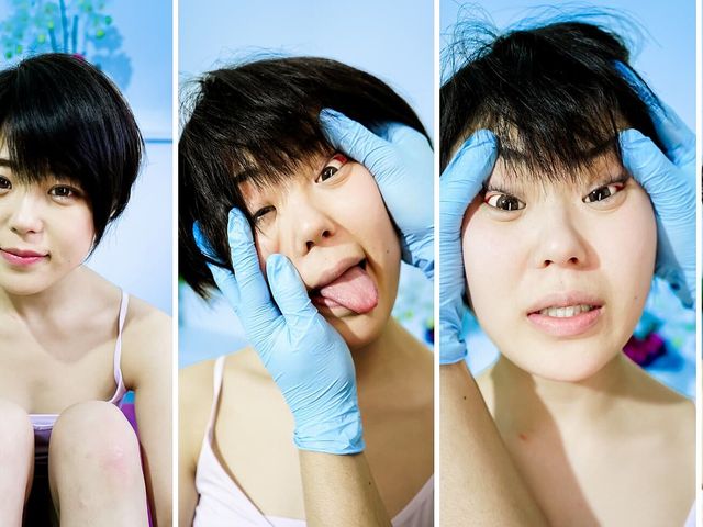 Tsugumi's Flexible Show: Playtime with Blue Gloves (Japan Fetish Fusion)