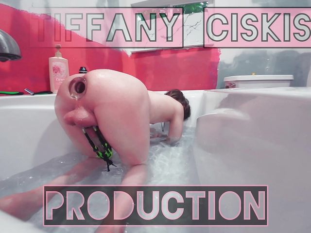 Huge Glass Butt Plug Tiffany Ciskiss Big Mad (TCiskiss Production's)