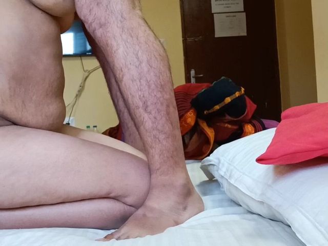 Stepsister and Stepbrother Hardcore Sex Desi Style (Indian hardcore)