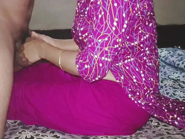 Desi Bhabhi and Devar Sex Village House (GamGhor)