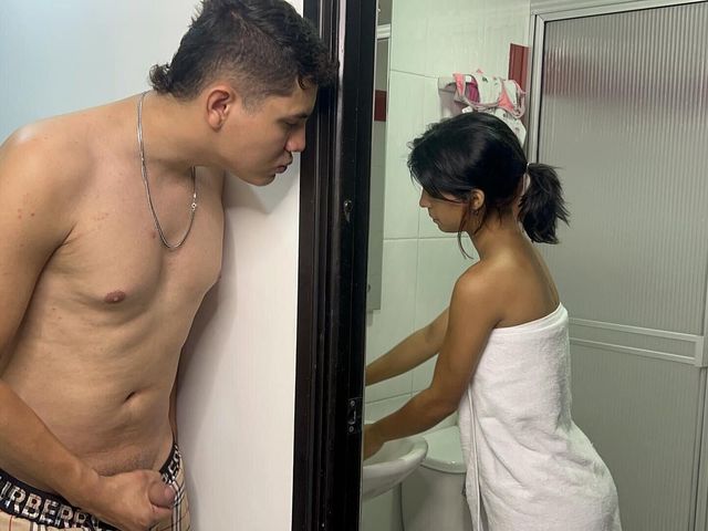 I Masturbate Watching My Stepsister Bathe and Then I Fuck Her Hard Until I Cum in Her Mouth. (Juliana Palvin)