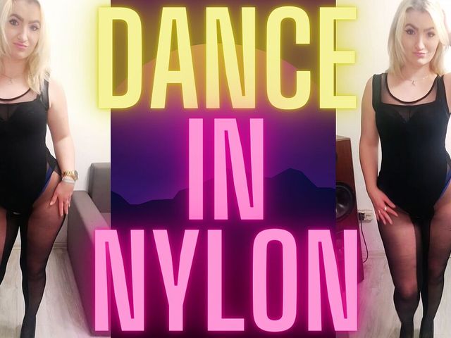 Dance in Nylon2 (Monica Nylon)