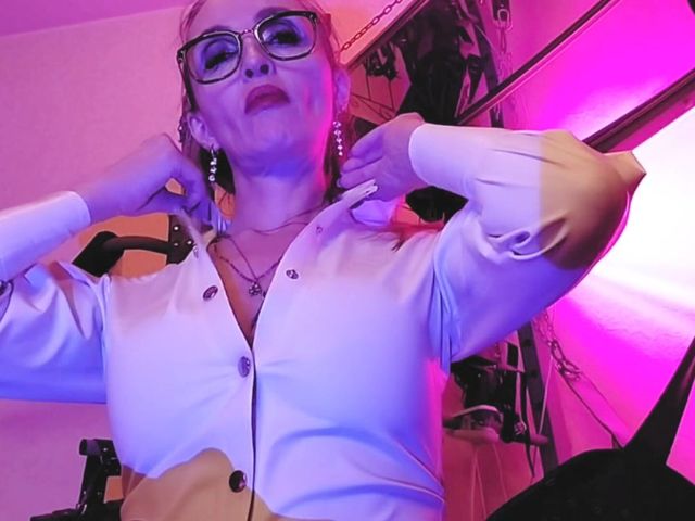 Femdom Mistress Eva Latex Dominatrix Fetish MILF Glasses Hot Sexy Goddess BDSM Kink (Eva Latexxx)