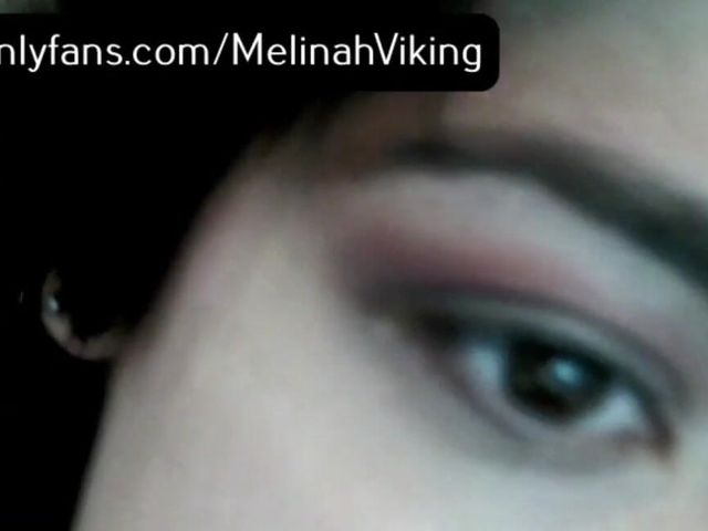 Camshow Closeup (Melinah Viking)