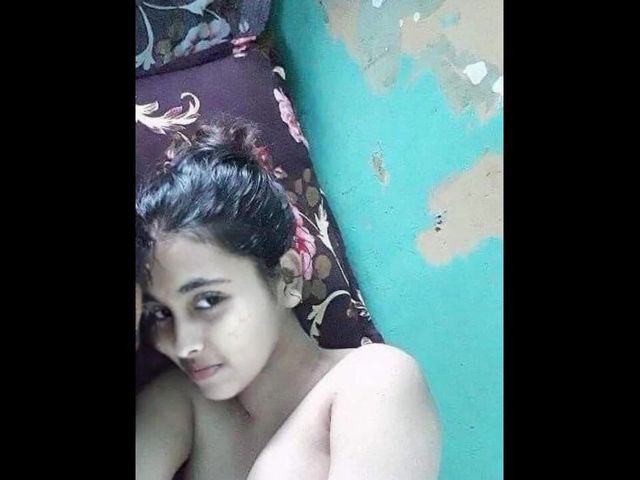 Desi Girl Enjoying in Hotel with boyfriend (Tanushri)