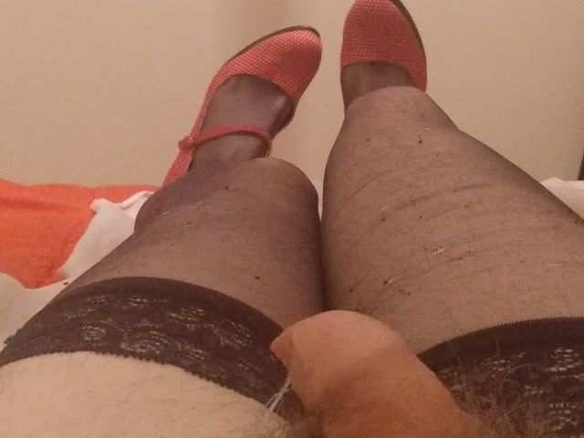 Small Clit Cumshot in Skirt (Sissy Cindy)