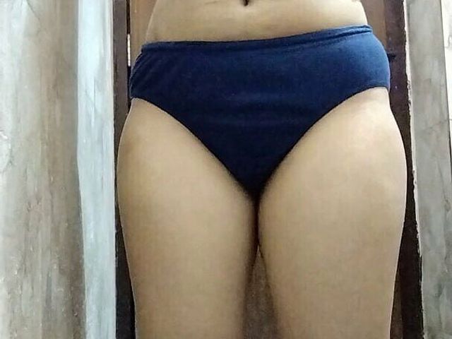 Bangladeshi Teen Fingering Herself (Riya Thakur)