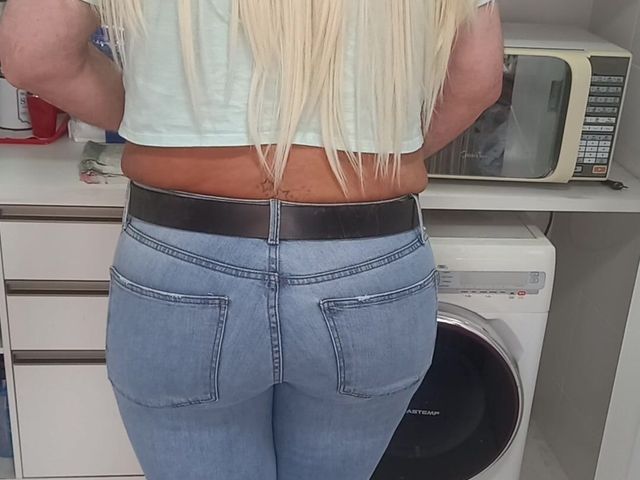 My Sexy Ass in Jeans with Tanlines (Sexy ass CDzinhafx)